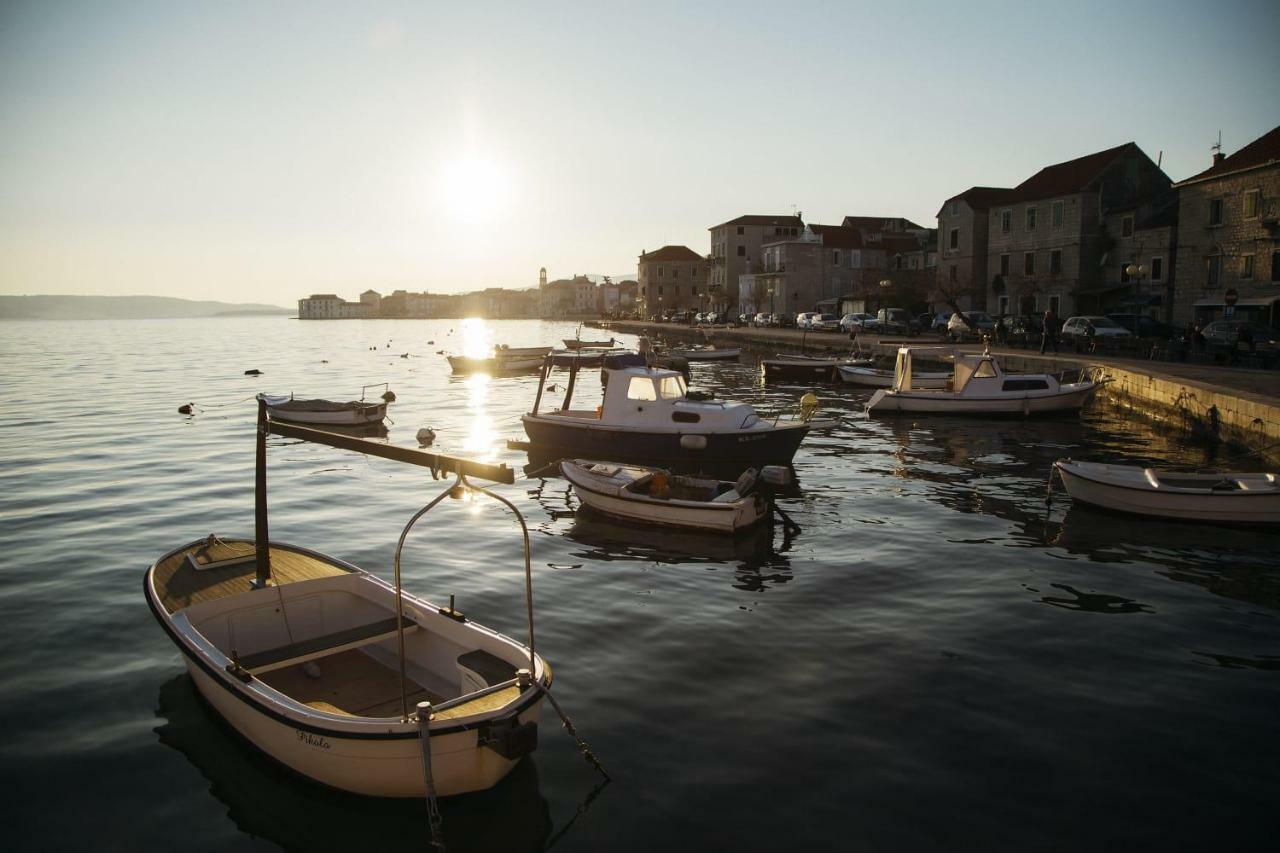 Apartman Leona Kaštela Esterno foto